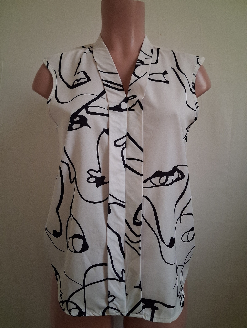 Abstract Face Print Blouse - Black and White Size S